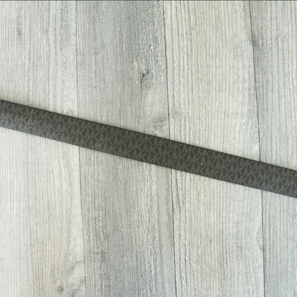 SOLD Michael Kors monogram belt MK buckle - Picture 4 of 5